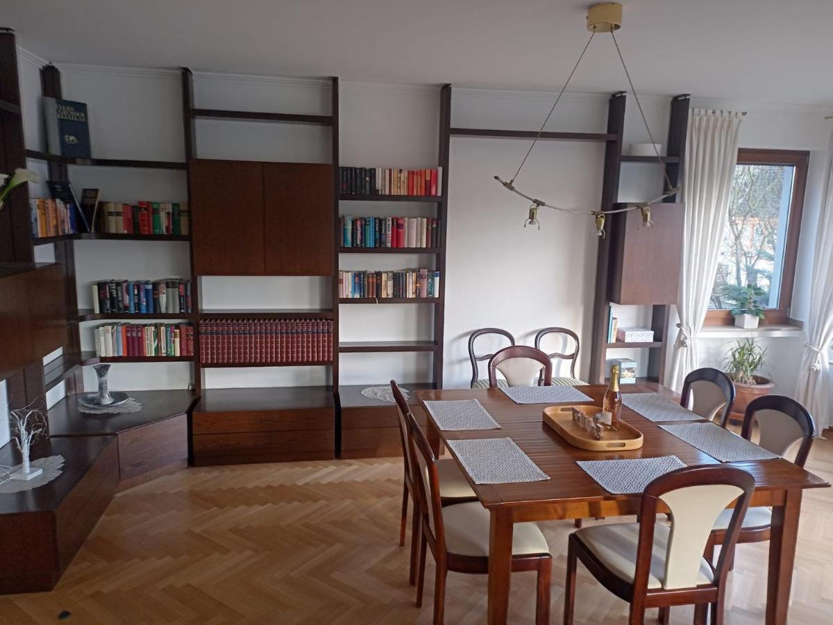 Adenauer Cottage Eksteriør billede